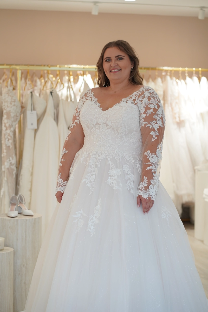 Durch dick und dünn curvy Brautmode22